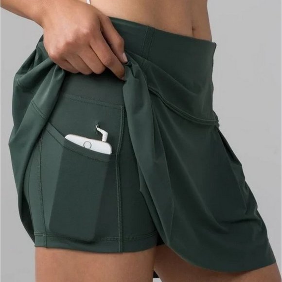 LULULEMON |  Lost In Pace Skirt Skort in Dark Forest Side Pockets Size 4 - Picture 5 of 11